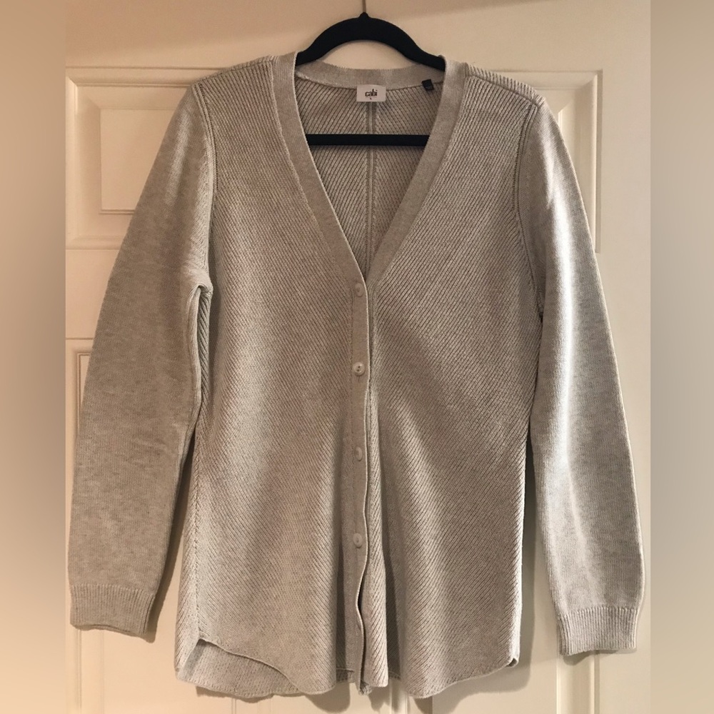 ♥️CAbi Shirt Tail Ribbed Cardigan